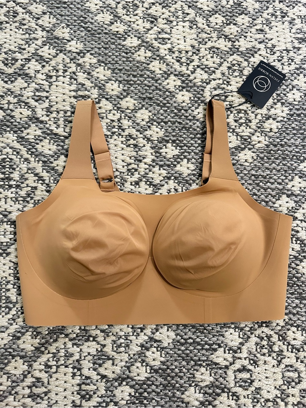 NWT Evelyn & Bobbie XL Structured Scoop Bra Wireless Comfort Bra Smooth Fit Tan